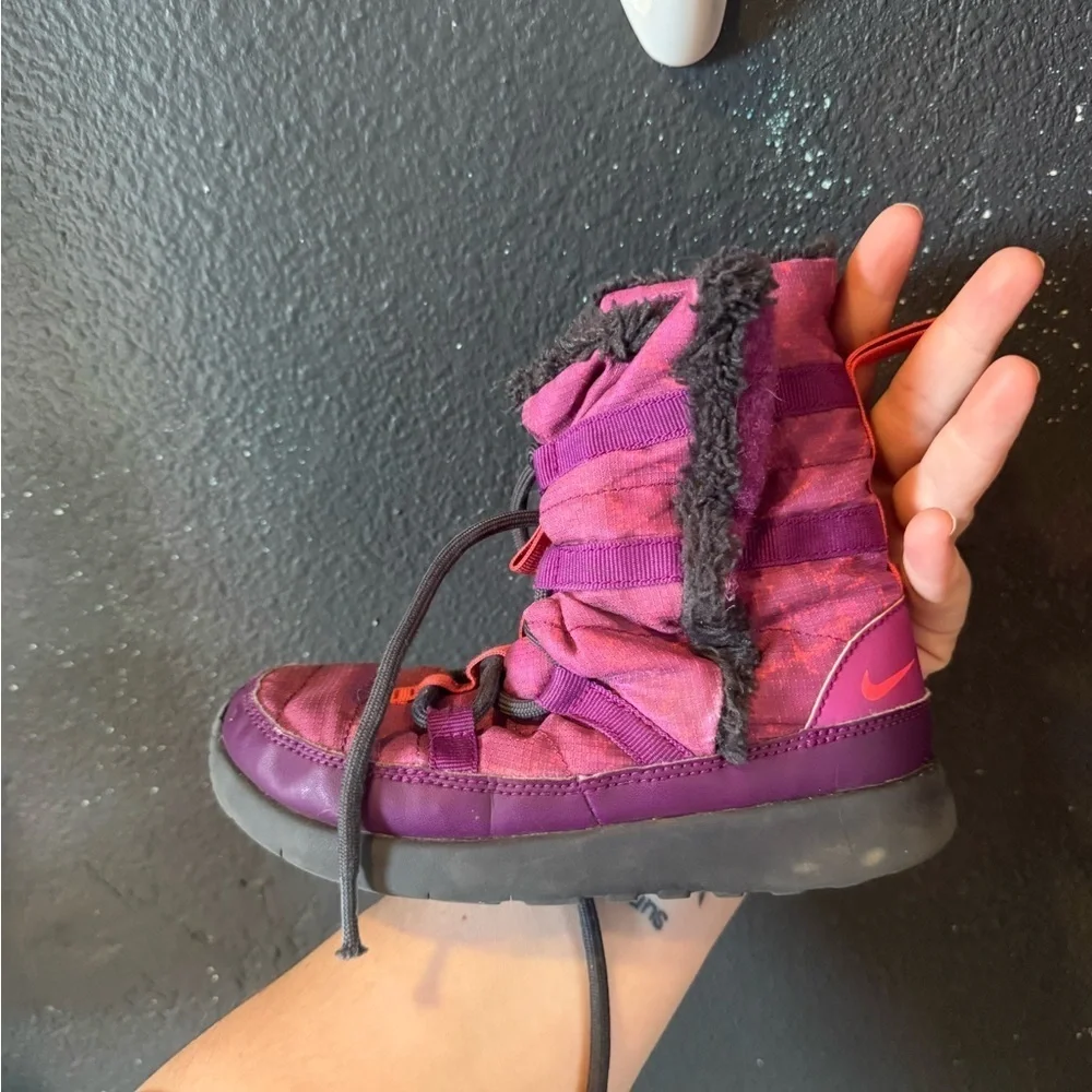 Kids Nike Purple Pink and Black Fur Lined Boots